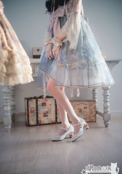 八尺夫人在线播放