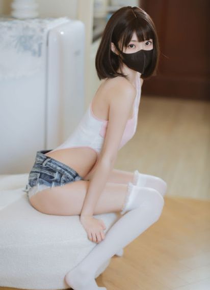 她唇之下免费观看电视剧